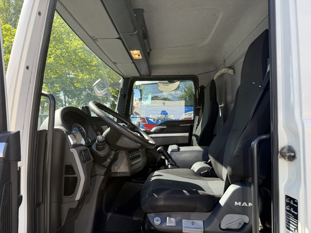 MAN TGL 8.180 4X2 BB - Truk jungkit: gambar 4 MAN TGL 8.180 4X2 BB - Truk jungkit: gambar 4