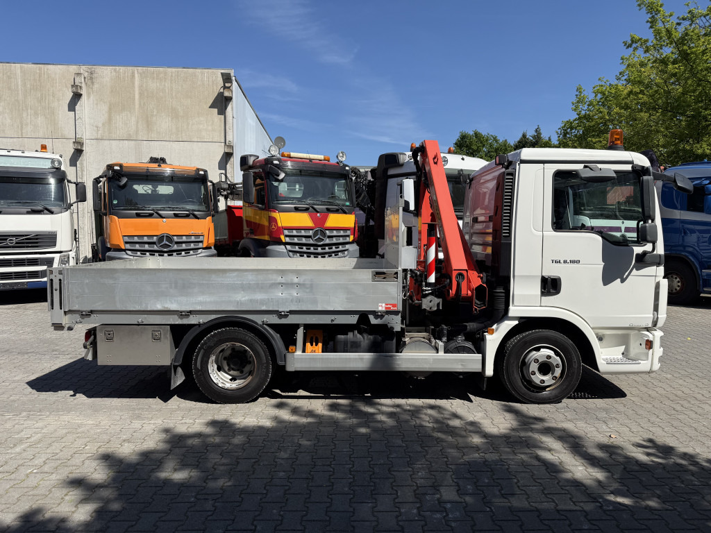 Truk flatbed, Truk derek MAN TGL 8.180 Palfinger 6501: gambar 12