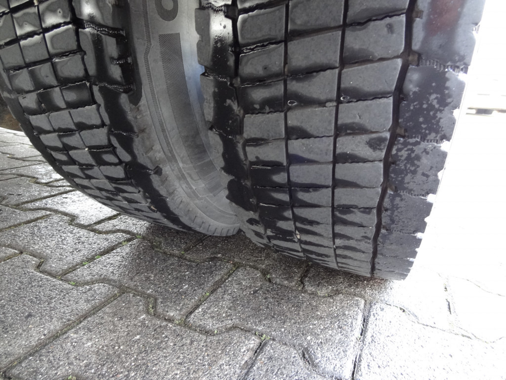 MAN TGL 8.220 BL - Truk dengan terpal samping: gambar 2 MAN TGL 8.220 BL - Truk dengan terpal samping: gambar 2