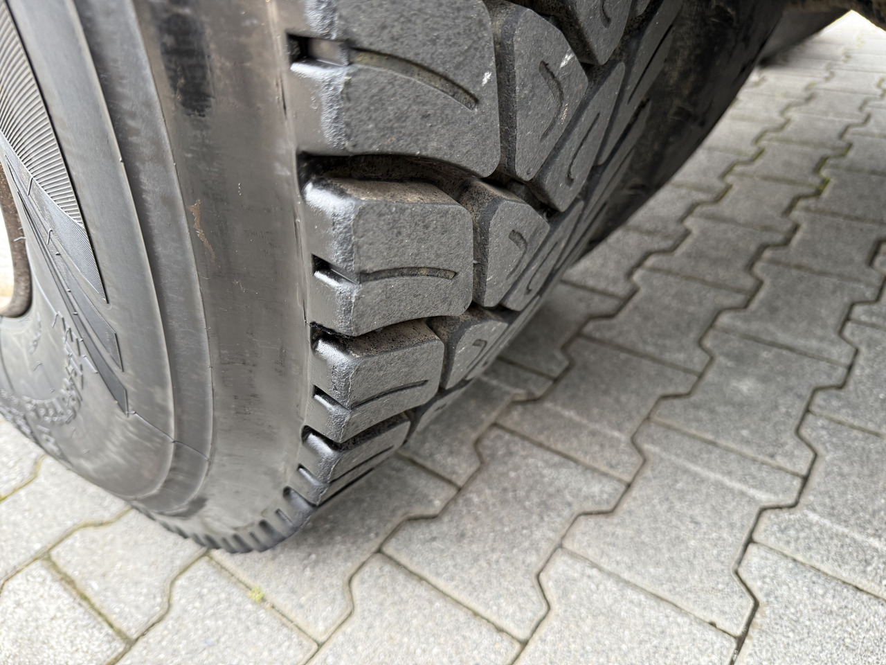 MAN TGS 26.400 6X6 BB Meiller - Truk jungkit: gambar 2 MAN TGS 26.400 6X6 BB Meiller - Truk jungkit: gambar 2