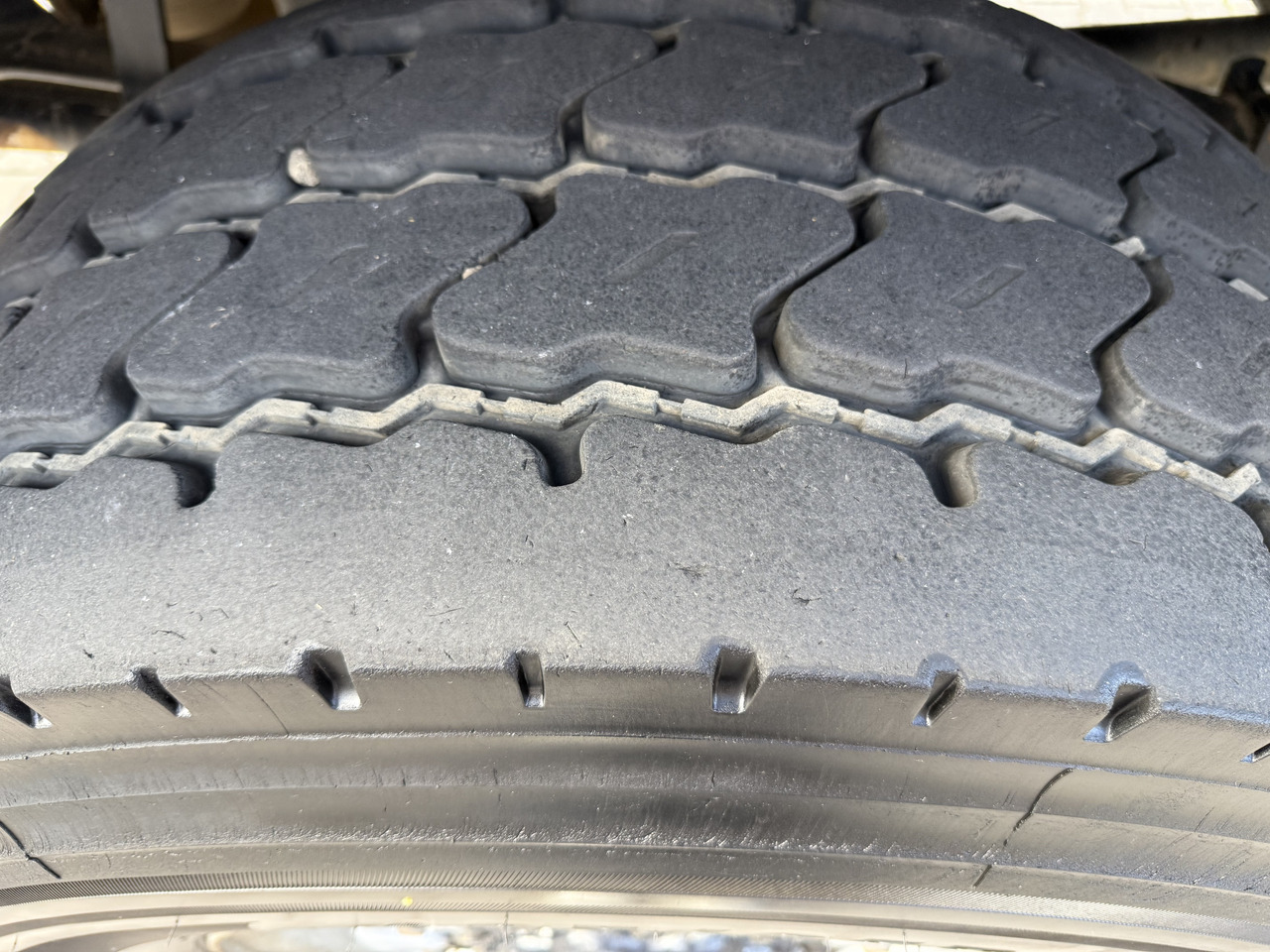 MAN TGS 50.460 10X8 - Truk jungkit: gambar 4 MAN TGS 50.460 10X8 - Truk jungkit: gambar 4