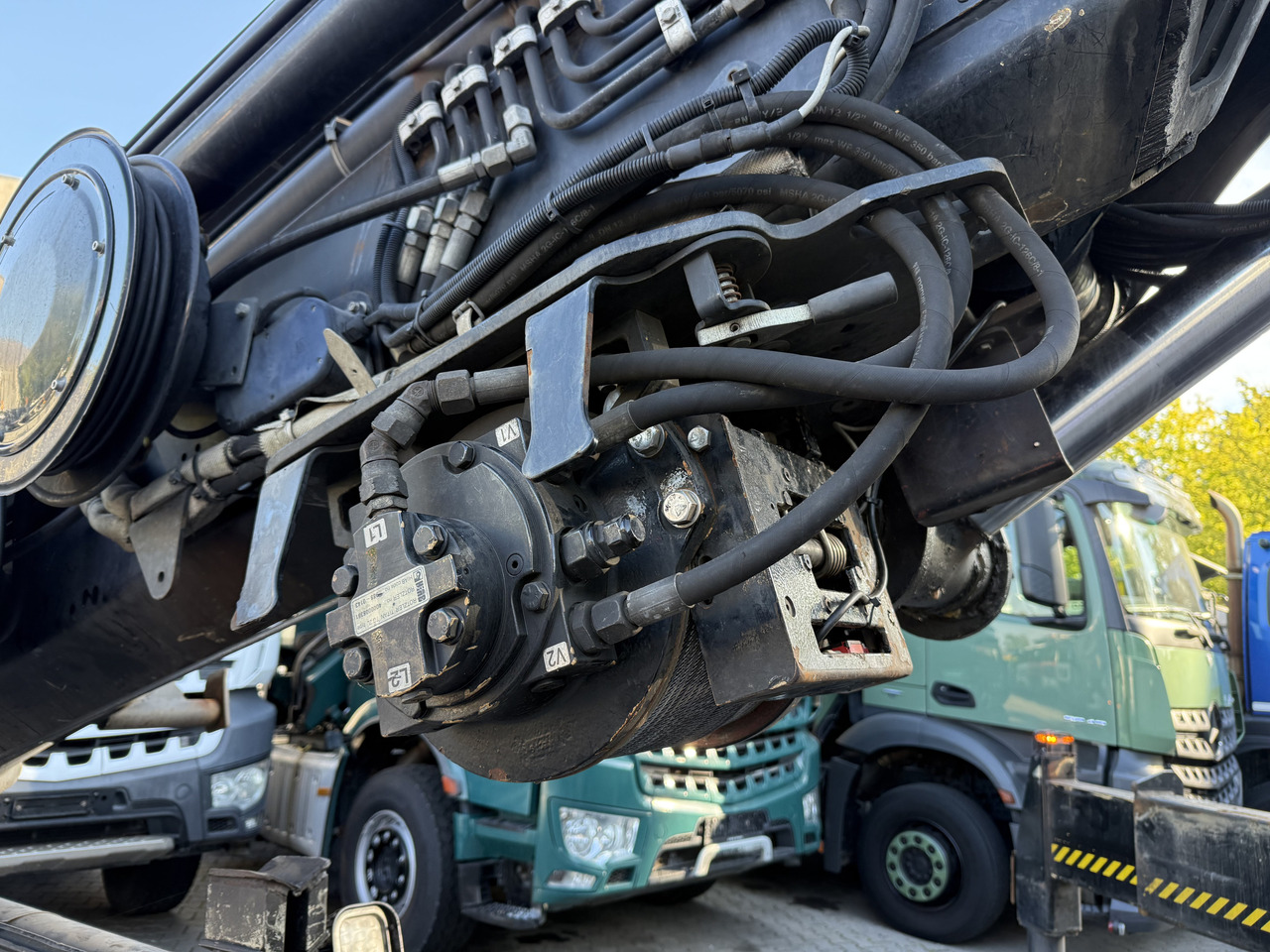 Truk flatbed, Truk derek MAN TGX 26.480 6X2 Hiab 422 + Jib + Winde: gambar 5 Truk flatbed, Truk derek MAN TGX 26.480 6X2 Hiab 422 + Jib + Winde: gambar 5