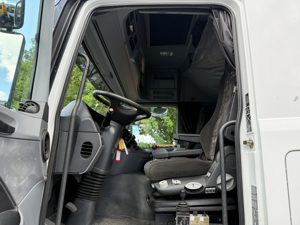 Mercedes-Benz Actros 1841 Kran Hiab 288 bis 30 Meter - Truk flatbed, Truk derek: gambar 4 Mercedes-Benz Actros 1841 Kran Hiab 288 bis 30 Meter - Truk flatbed, Truk derek: gambar 4