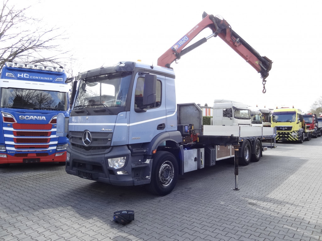 Mercedes-Benz Actros 2533 6X2 HMF 1820 Langmaterial - Truk flatbed, Truk derek: gambar 1 Mercedes-Benz Actros 2533 6X2 HMF 1820 Langmaterial - Truk flatbed, Truk derek: gambar 1