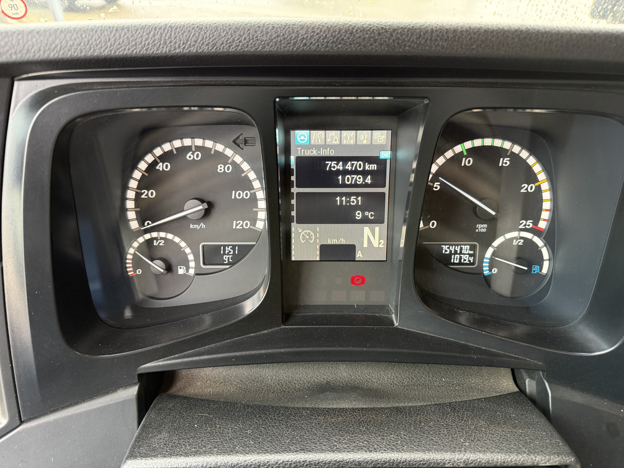 Mercedes-Benz Arocs 2653 6X4 Kran Kesla 2124L - Truk logging, Truk derek: gambar 3 Mercedes-Benz Arocs 2653 6X4 Kran Kesla 2124L - Truk logging, Truk derek: gambar 3