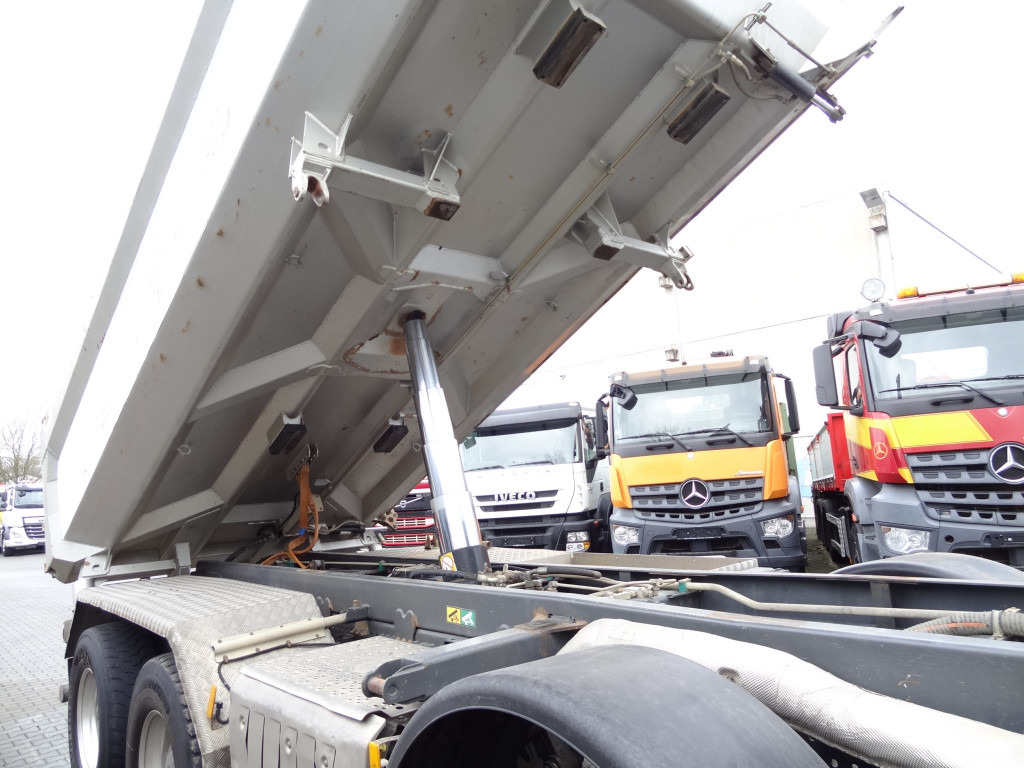 Mercedes-Benz Arocs 3245 K 8X4 - Truk jungkit: gambar 3 Mercedes-Benz Arocs 3245 K 8X4 - Truk jungkit: gambar 3