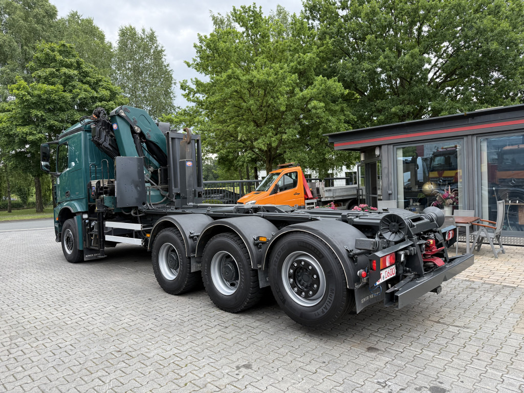 Hook lift, Truk derek Mercedes-Benz Arocs 3251 8X4 Haken mit Kran HMF 2620 K5: gambar 13 Hook lift, Truk derek Mercedes-Benz Arocs 3251 8X4 Haken mit Kran HMF 2620 K5: gambar 13