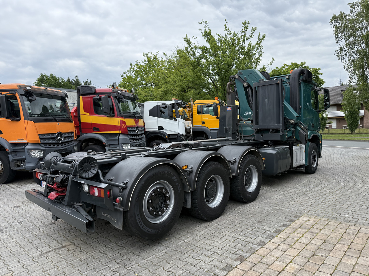 Hook lift, Truk derek Mercedes-Benz Arocs 3251 8X4 Haken mit Kran HMF 2620 K5: gambar 12 Hook lift, Truk derek Mercedes-Benz Arocs 3251 8X4 Haken mit Kran HMF 2620 K5: gambar 12