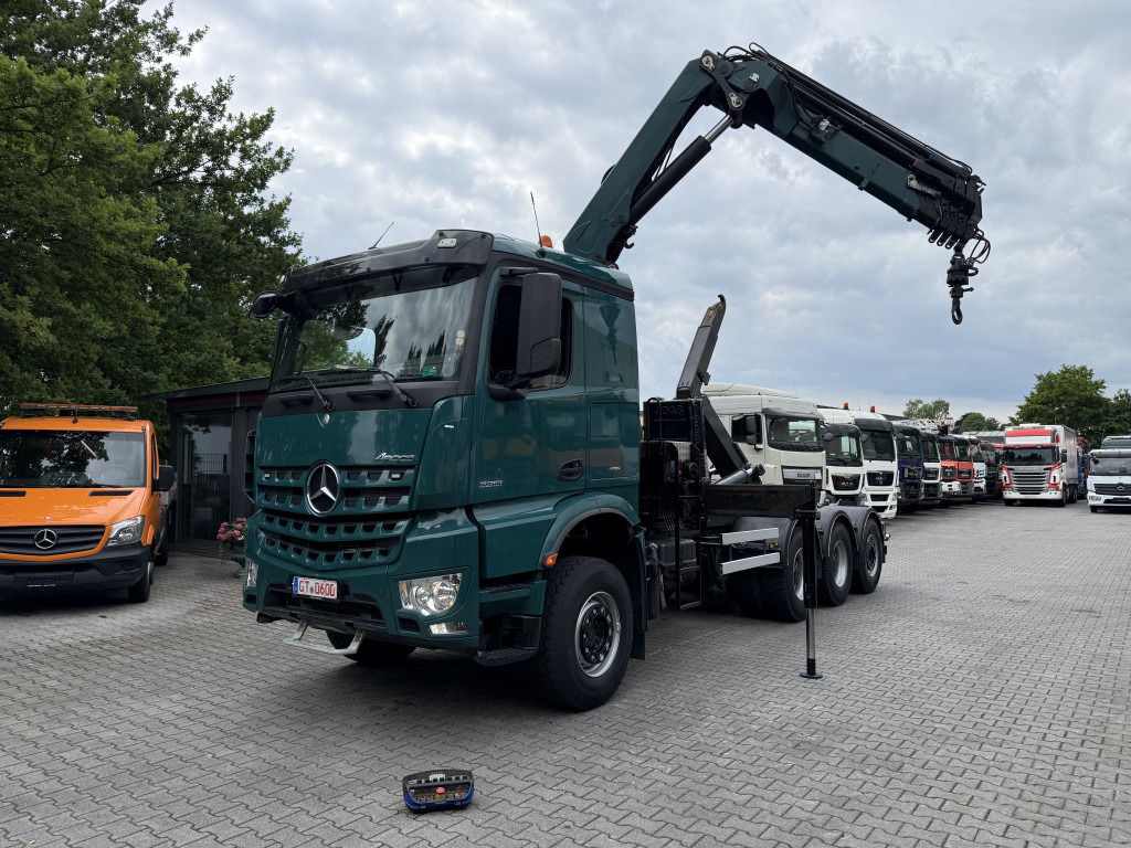 Mercedes-Benz Arocs 3251 8X4 Haken mit Kran HMF 2620 K5 - Hook lift, Truk derek: gambar 1 Mercedes-Benz Arocs 3251 8X4 Haken mit Kran HMF 2620 K5 - Hook lift, Truk derek: gambar 1