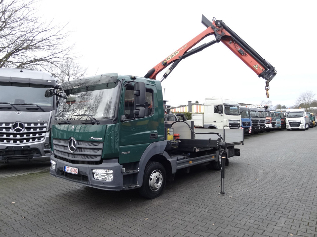 Mercedes-Benz Atego 1023 Palfinger 6501 bis 14.5 Meter - Truk derek, Truk flatbed: gambar 1 Mercedes-Benz Atego 1023 Palfinger 6501 bis 14.5 Meter - Truk derek, Truk flatbed: gambar 1