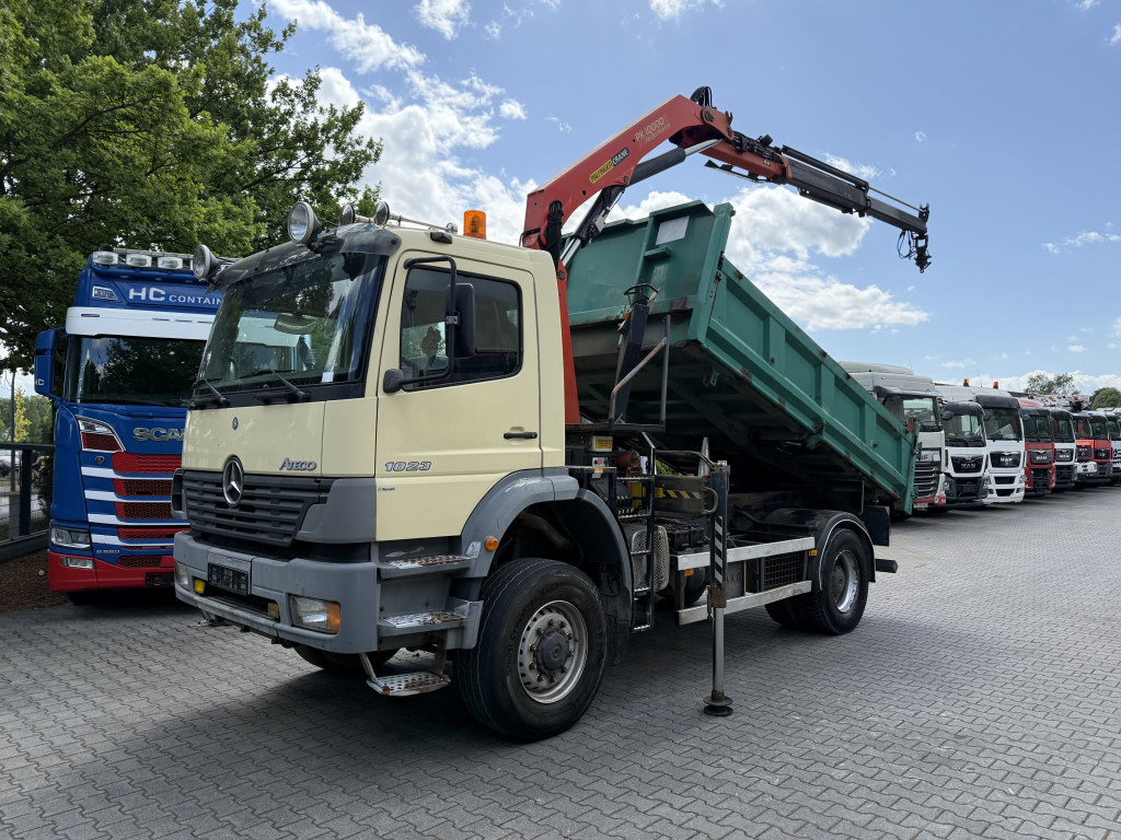 Mercedes-Benz Atego 1823 AK 4X4 Kipper Kran Palfinger PK10000 - Truk jungkit, Truk derek: gambar 1 Mercedes-Benz Atego 1823 AK 4X4 Kipper Kran Palfinger PK10000 - Truk jungkit, Truk derek: gambar 1