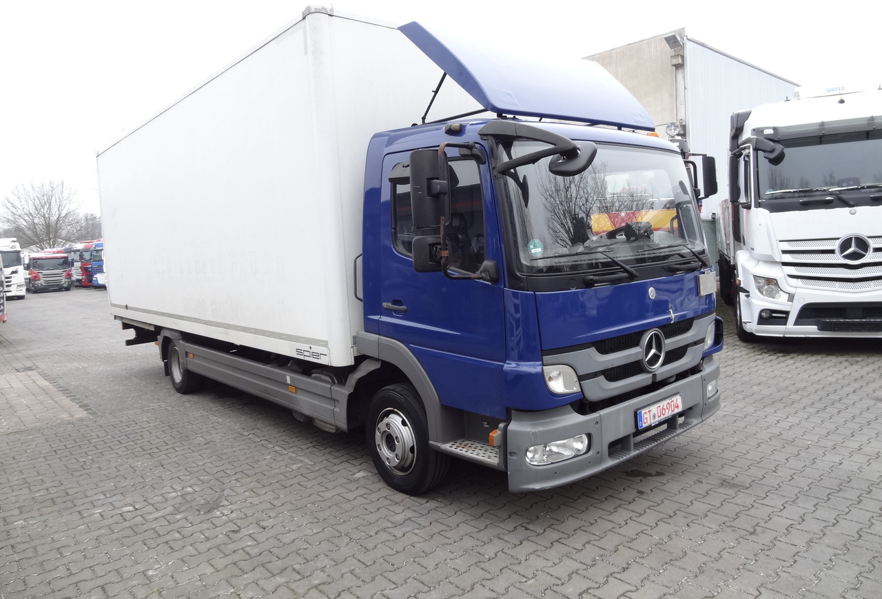 Mercedes-Benz Atego 822 - Truk box: gambar 3 Mercedes-Benz Atego 822 - Truk box: gambar 3