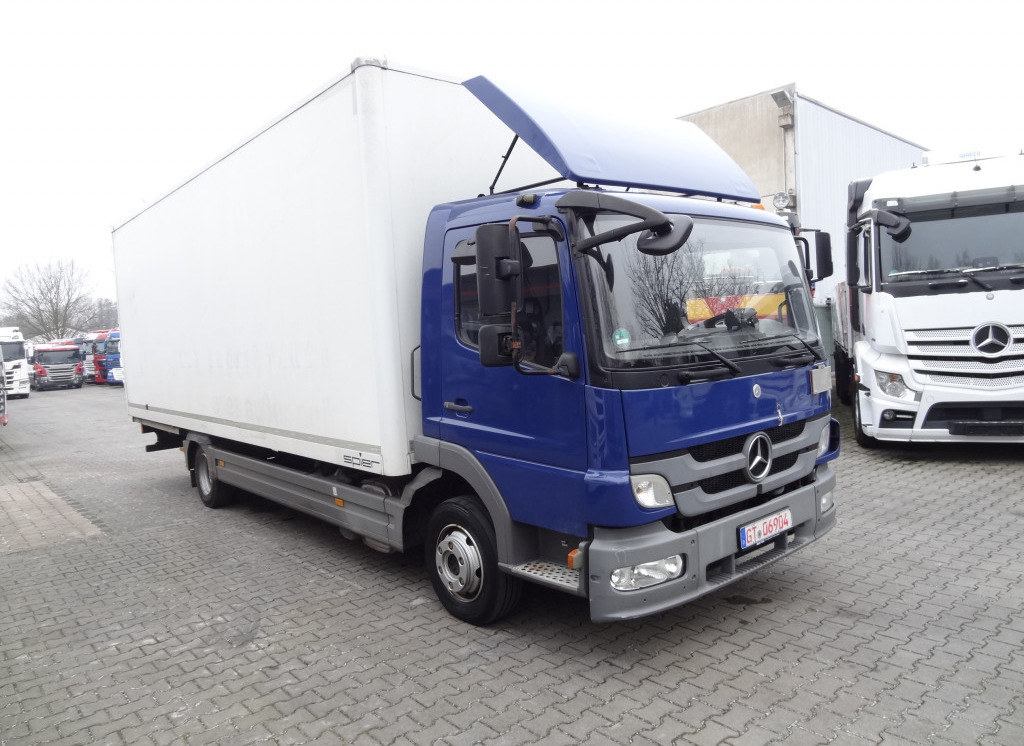 Mercedes-Benz Atego 822 - Truk box: gambar 3 Mercedes-Benz Atego 822 - Truk box: gambar 3