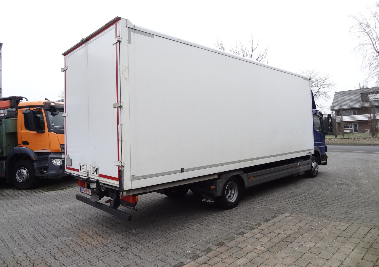 Mercedes-Benz Atego 822 - Truk box: gambar 4 Mercedes-Benz Atego 822 - Truk box: gambar 4