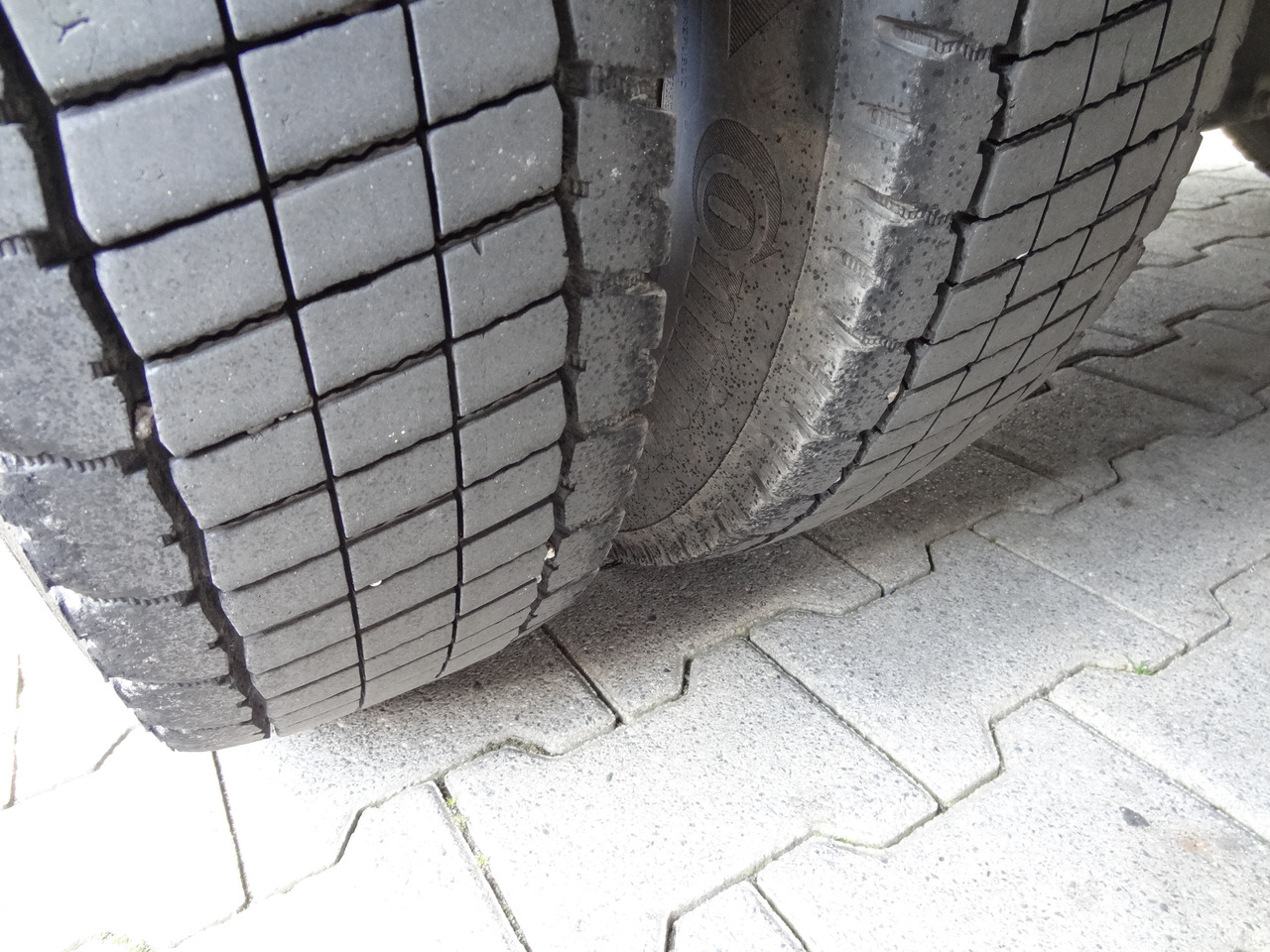 Mitsubishi Fuso 7C18 Meiller - Truk jungkit: gambar 3 Mitsubishi Fuso 7C18 Meiller - Truk jungkit: gambar 3