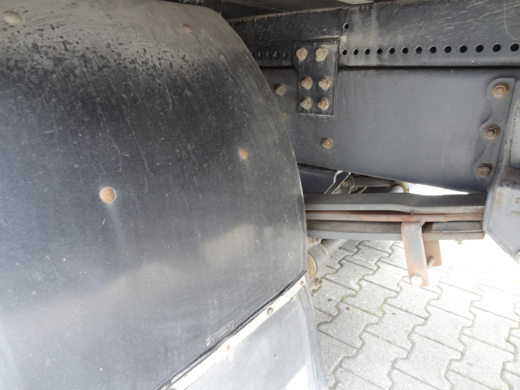 Renault D10.210 7m Koffer - Truk box: gambar 3 Renault D10.210 7m Koffer - Truk box: gambar 3