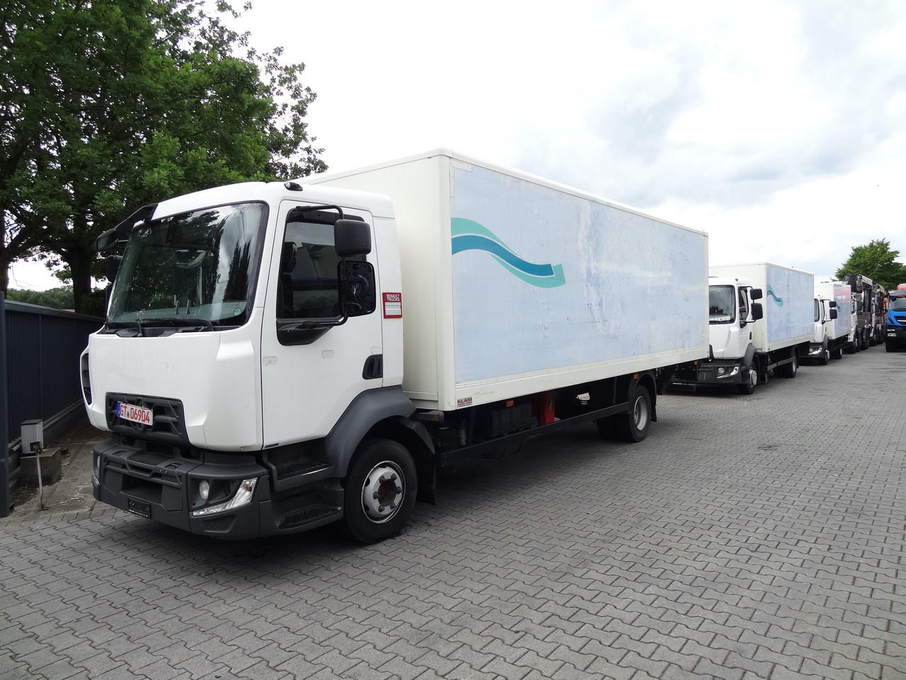Renault D10.210 7m Koffer - Truk box: gambar 1 Renault D10.210 7m Koffer - Truk box: gambar 1