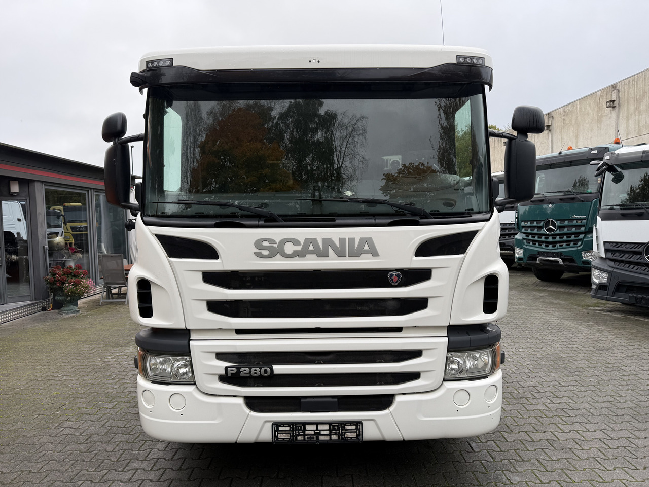 Scania P280 6X2*4 - Truk sasis: gambar 5 Scania P280 6X2*4 - Truk sasis: gambar 5