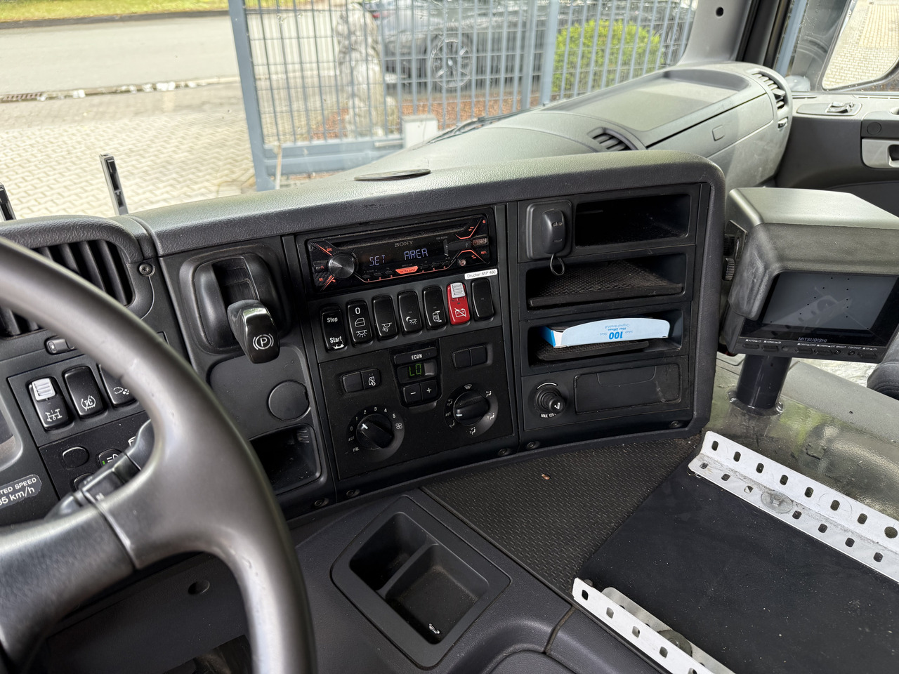 Scania P420 8X2*6 - Truk sasis: gambar 2 Scania P420 8X2*6 - Truk sasis: gambar 2