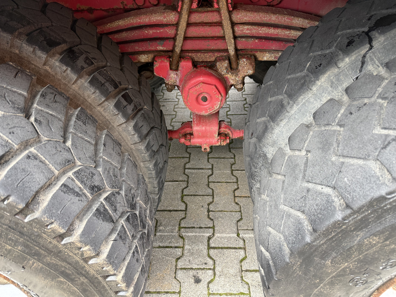 Scania R580 8X4 Kipper Kran HIAB 244-5 - Truk jungkit, Truk derek: gambar 3 Scania R580 8X4 Kipper Kran HIAB 244-5 - Truk jungkit, Truk derek: gambar 3