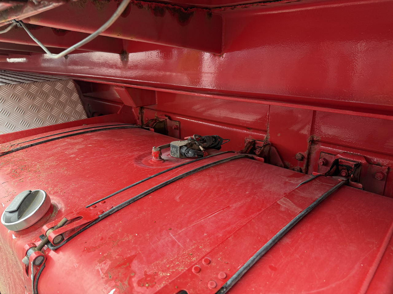 Scania R580 8X4 Kipper Kran HIAB 244-5 - Truk jungkit, Truk derek: gambar 2 Scania R580 8X4 Kipper Kran HIAB 244-5 - Truk jungkit, Truk derek: gambar 2