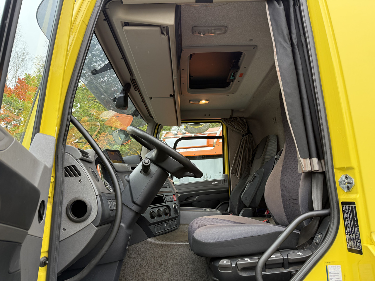 Daf CF 370 4X2 - Tractor head: gambar 2 Daf CF 370 4X2 - Tractor head: gambar 2