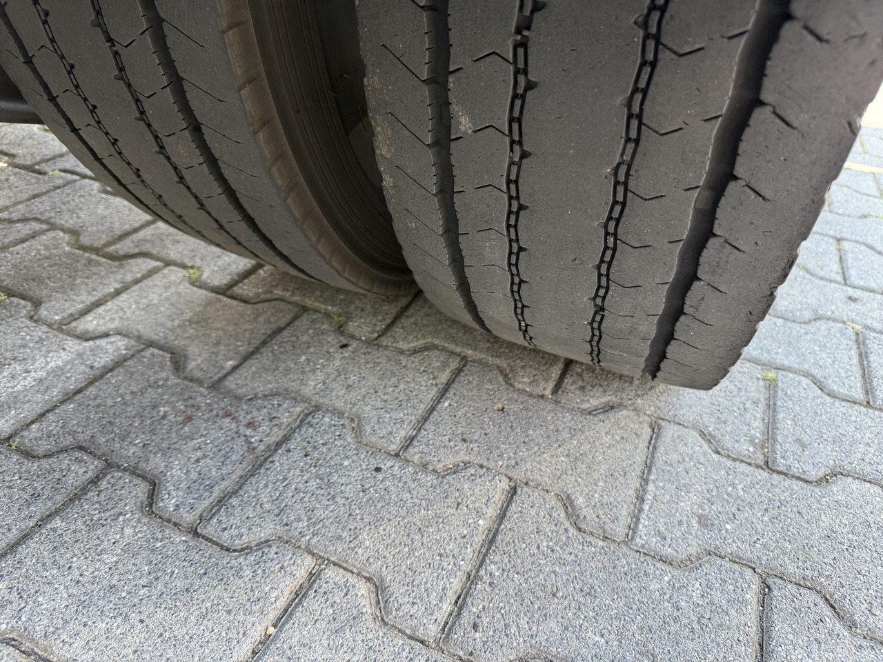 Daf LF 220.13 Kran Hiab 111 E-3 HiDuo - Tractor head: gambar 3 Daf LF 220.13 Kran Hiab 111 E-3 HiDuo - Tractor head: gambar 3