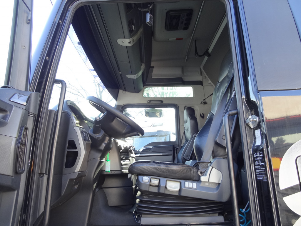 MAN TGX 18.680 V8 - Tractor head: gambar 3 MAN TGX 18.680 V8 - Tractor head: gambar 3