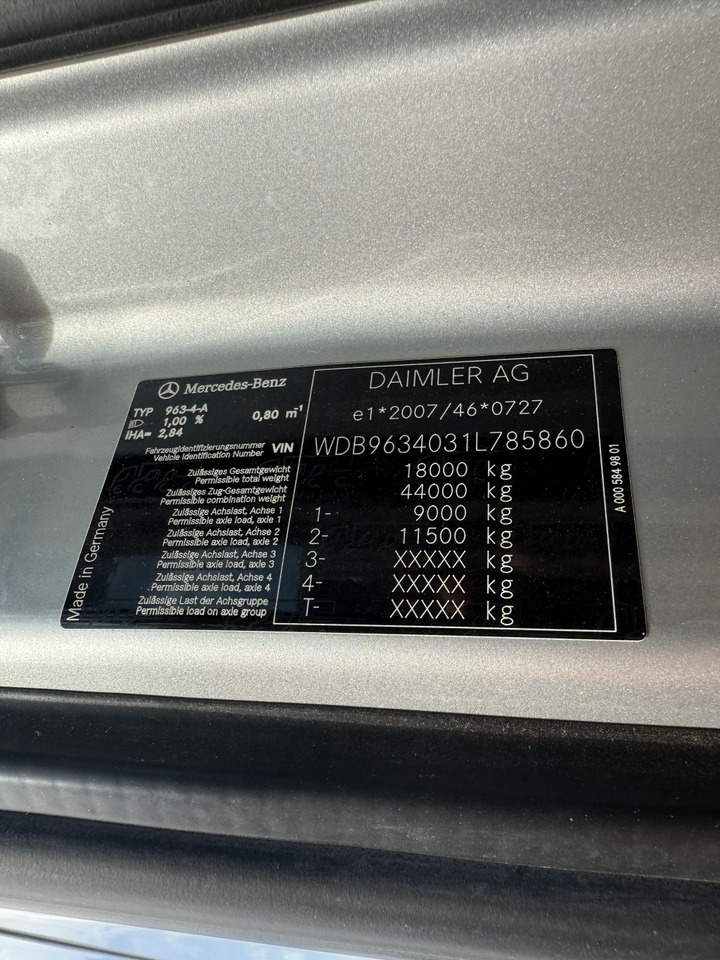 Mercedes-Benz Actros 1842LS Kran HMF 2020 bis 18 Meter - Tractor head: gambar 4 Mercedes-Benz Actros 1842LS Kran HMF 2020 bis 18 Meter - Tractor head: gambar 4