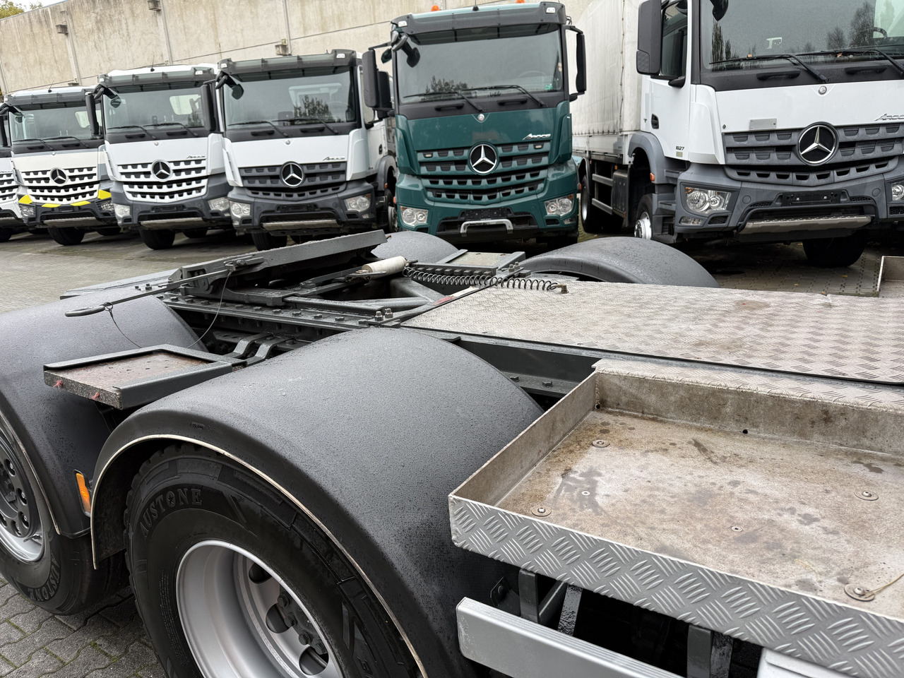 Mercedes-Benz Actros 2548 LS 6X2 Kran HMF 3220 bis 16 Meter - Tractor head: gambar 3 Mercedes-Benz Actros 2548 LS 6X2 Kran HMF 3220 bis 16 Meter - Tractor head: gambar 3