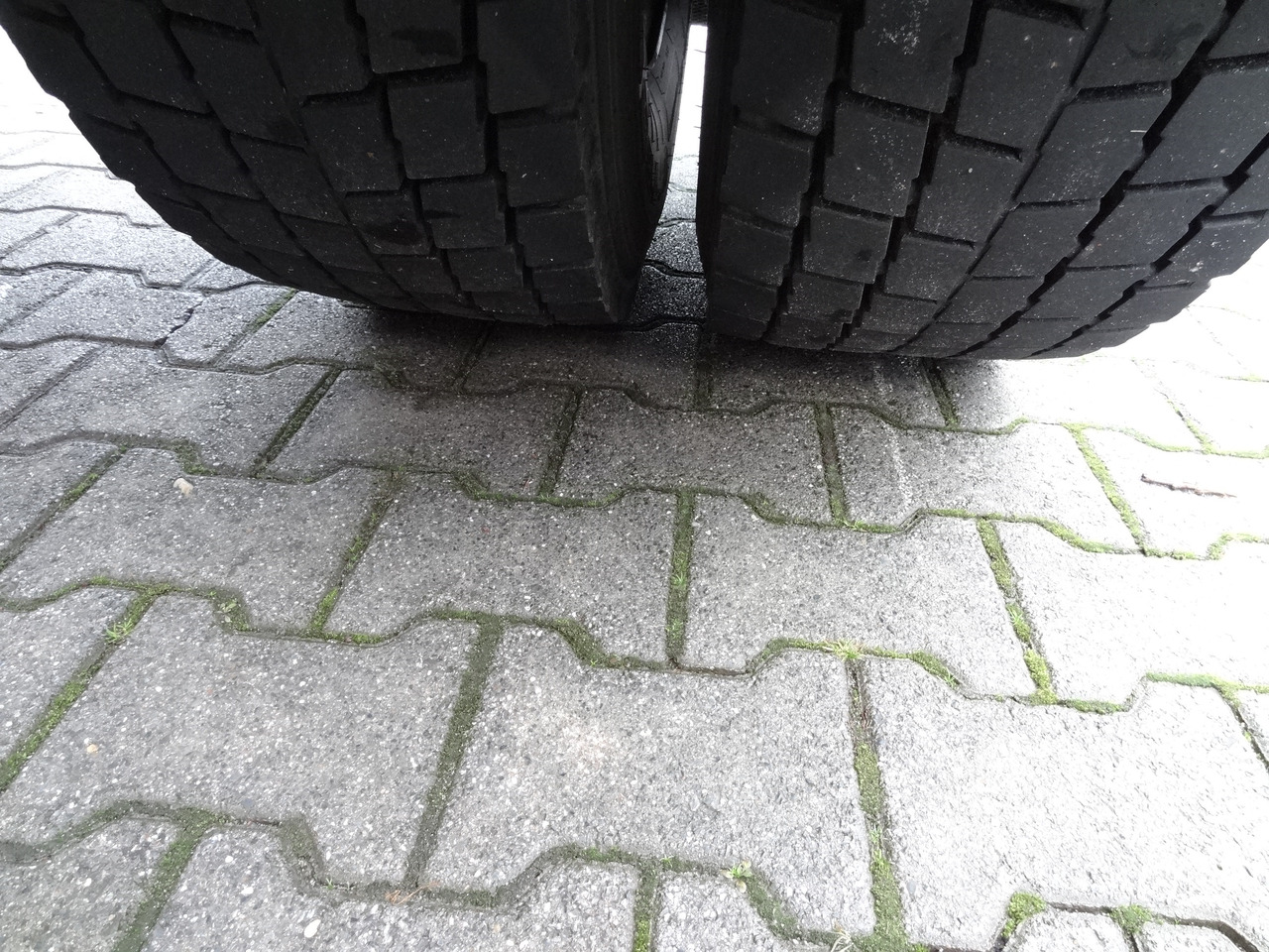 Volvo FE320 Fahrschule/ driving school - Tractor head: gambar 2 Volvo FE320 Fahrschule/ driving school - Tractor head: gambar 2