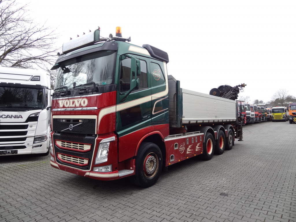 Volvo FH540 8X4 Kipper mit Kran Hiab 244-5 - Truk jungkit, Truk derek: gambar 1 Volvo FH540 8X4 Kipper mit Kran Hiab 244-5 - Truk jungkit, Truk derek: gambar 1