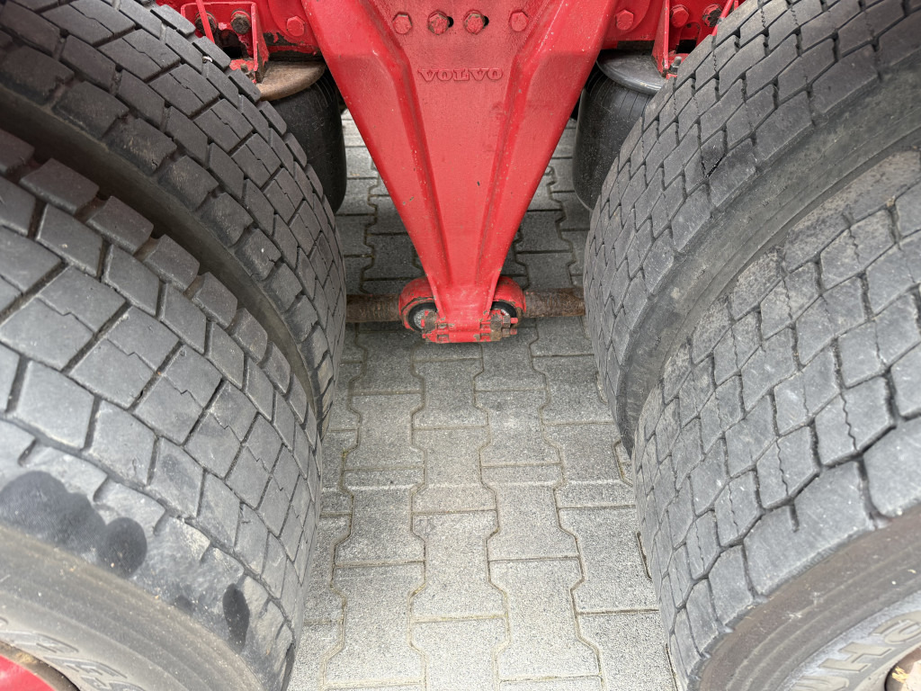 Volvo FM12 420 8X4 Kran Palfinger PK90002 31 Meter - Truk derek: gambar 4 Volvo FM12 420 8X4 Kran Palfinger PK90002 31 Meter - Truk derek: gambar 4