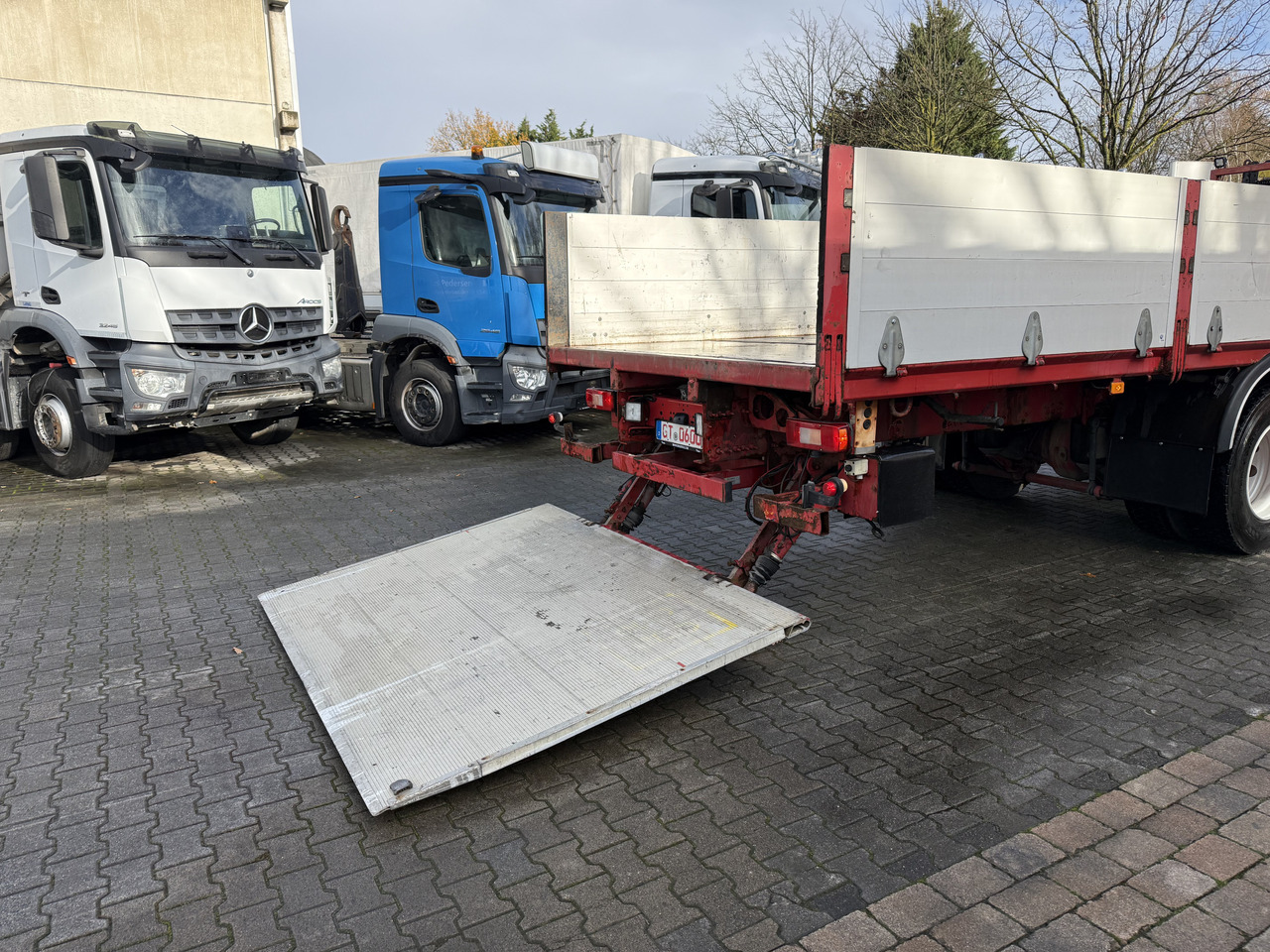 Volvo FM330 Kran Effer 165 bis 20 Meter - Truk derek, Truk flatbed: gambar 2 Volvo FM330 Kran Effer 165 bis 20 Meter - Truk derek, Truk flatbed: gambar 2