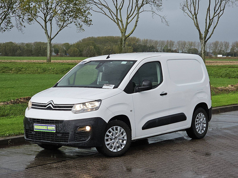 Citroën Berlingo 1.2 L1 Benzine Automaat! - Van box: gambar 2 Citroën Berlingo 1.2 L1 Benzine Automaat! - Van box: gambar 2