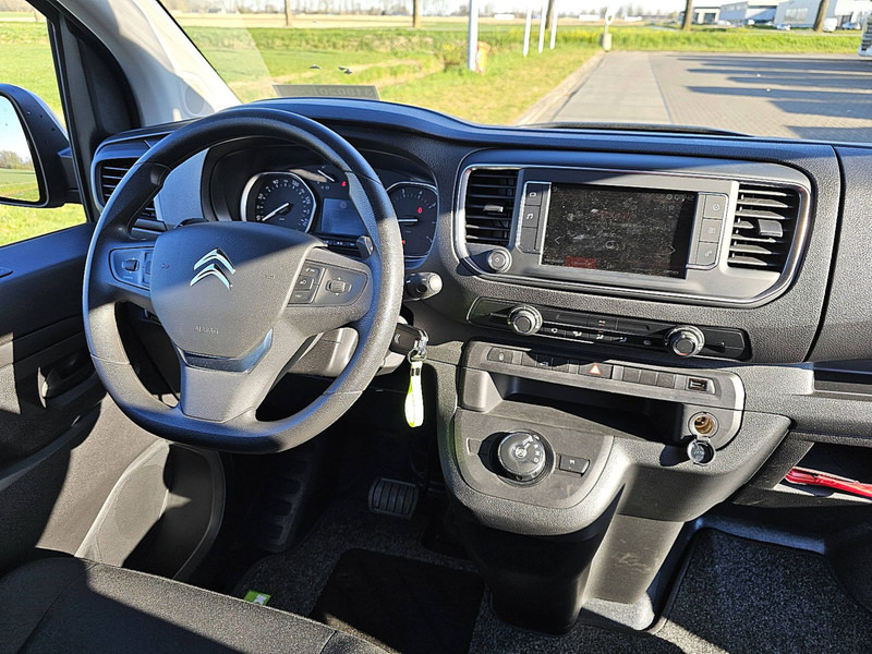 Interior photo 1: Van kecil Citroën Jumpy 2.0 L3 XL Automaat Euro6