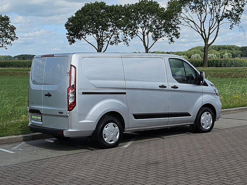 Ford Transit Custom 2.0 L1H1 Navi Airco - Van kecil: gambar 3 Ford Transit Custom 2.0 L1H1 Navi Airco - Van kecil: gambar 3