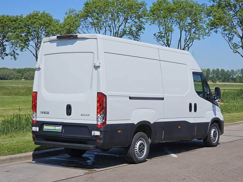 Iveco Daily 35S14 HI- MATIC L2H2 LED - Van panel: gambar 3 Iveco Daily 35S14 HI- MATIC L2H2 LED - Van panel: gambar 3