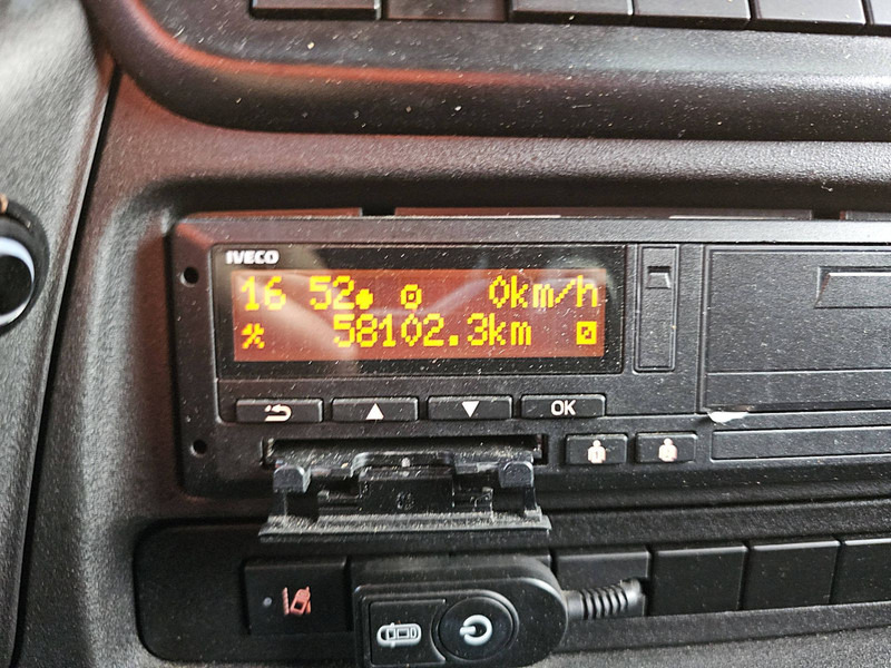 Van box Iveco Daily 70 CNG AIRCO LAADKLEP: gambar 8