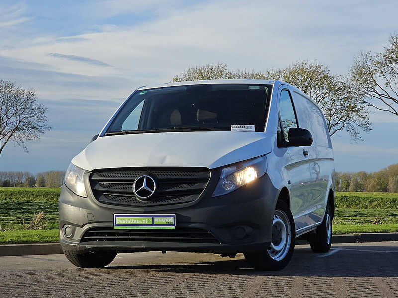 Mercedes-Benz - Van kecil: gambar 1 Mercedes-Benz - Van kecil: gambar 1