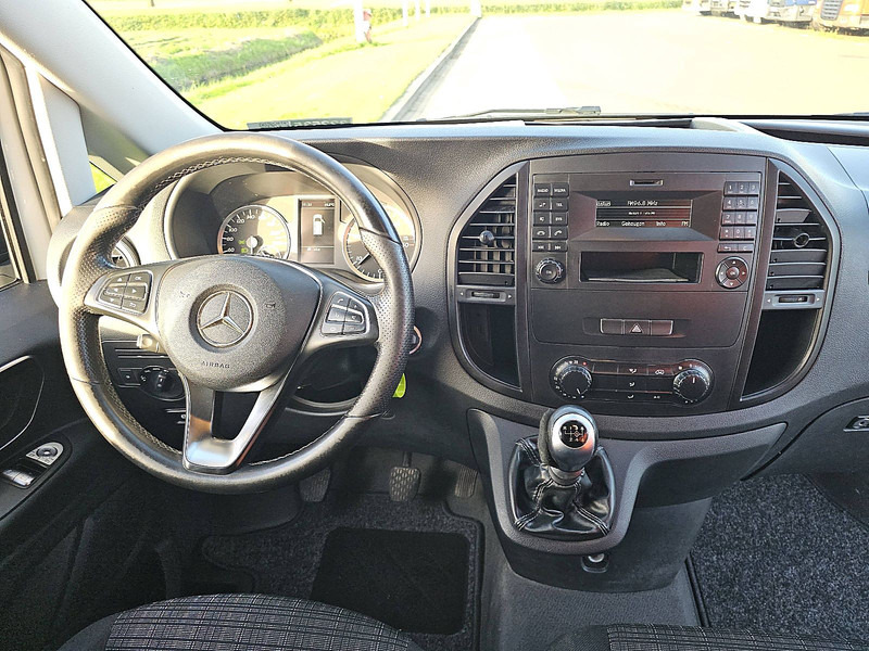 Leasing Mercedes-Benz Mercedes-Benz: gambar 8 Leasing Mercedes-Benz Mercedes-Benz: gambar 8