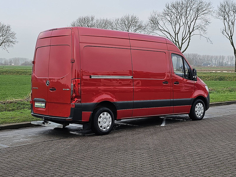 Mercedes-Benz Sprinter 214 - Van panel: gambar 3 Mercedes-Benz Sprinter 214 - Van panel: gambar 3