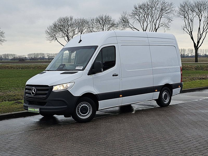 Mercedes-Benz Sprinter 315 L2H2 Mbux10 RWD - Van panel: gambar 2 Mercedes-Benz Sprinter 315 L2H2 Mbux10 RWD - Van panel: gambar 2