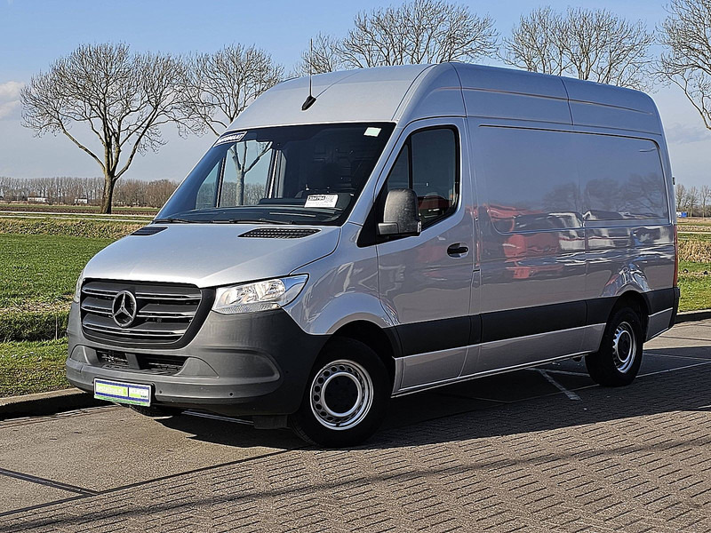 Mercedes-Benz Sprinter 315 L2H2 RWD Automaat - Van kecil: gambar 2 Mercedes-Benz Sprinter 315 L2H2 RWD Automaat - Van kecil: gambar 2