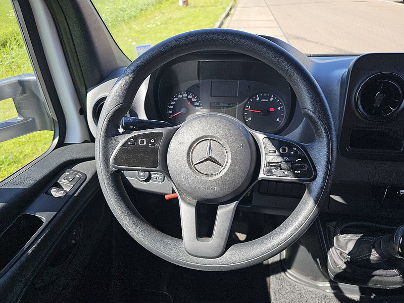 Leasing Mercedes-Benz Sprinter 317 Bakwagen Laadklep! Mercedes-Benz Sprinter 317 Bakwagen Laadklep!: gambar 10