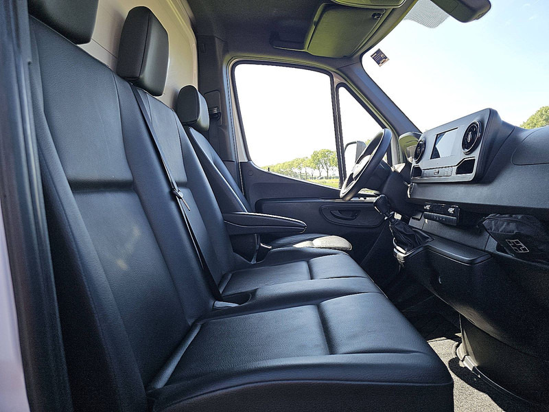 Van box Mercedes-Benz Sprinter 317 Bakwagen Laadklep!: gambar 7