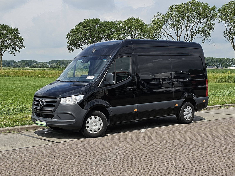 Mercedes-Benz Sprinter 317 L2H2 3.5t-Trekhaak - Van panel: gambar 2 Mercedes-Benz Sprinter 317 L2H2 3.5t-Trekhaak - Van panel: gambar 2