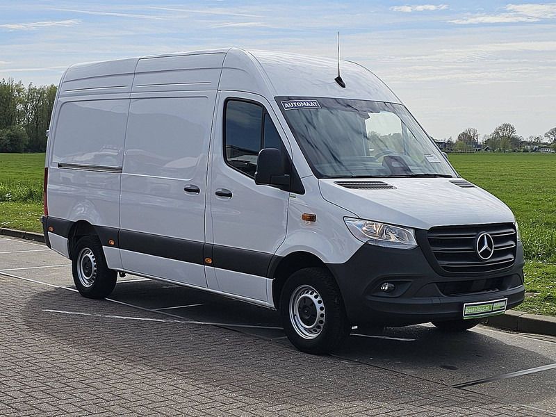 Mercedes-Benz Sprinter 317 L2H2 RWD Mbux10 - Van panel: gambar 5 Mercedes-Benz Sprinter 317 L2H2 RWD Mbux10 - Van panel: gambar 5