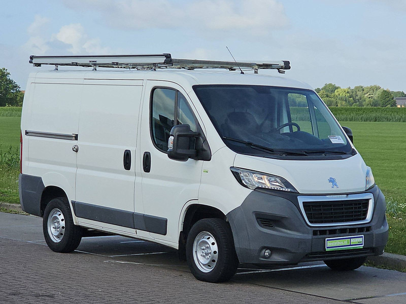 Peugeot Boxer 2.0 - Van kecil: gambar 5 Peugeot Boxer 2.0 - Van kecil: gambar 5