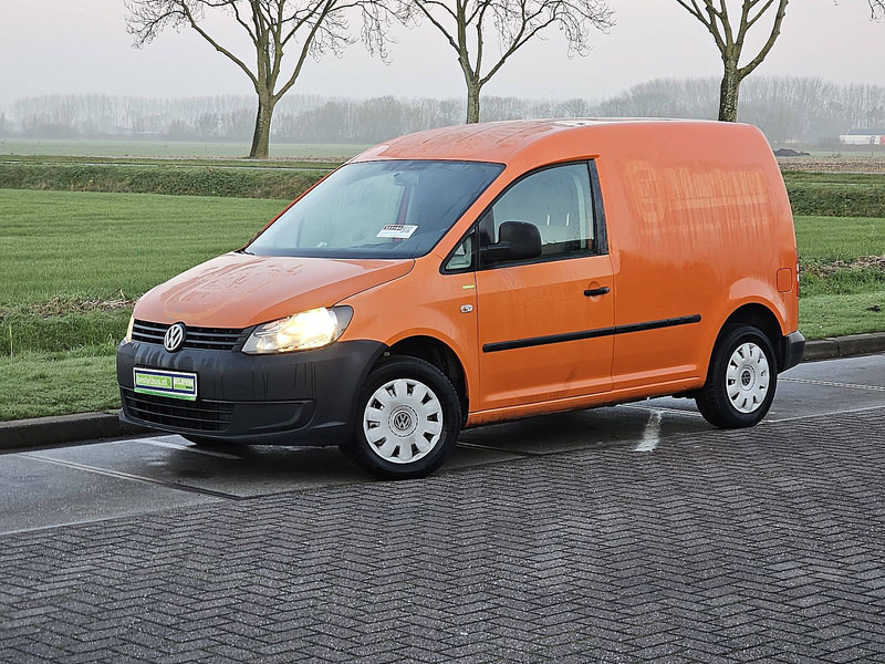 Volkswagen Caddy 1.6 - Van kecil: gambar 2 Volkswagen Caddy 1.6 - Van kecil: gambar 2
